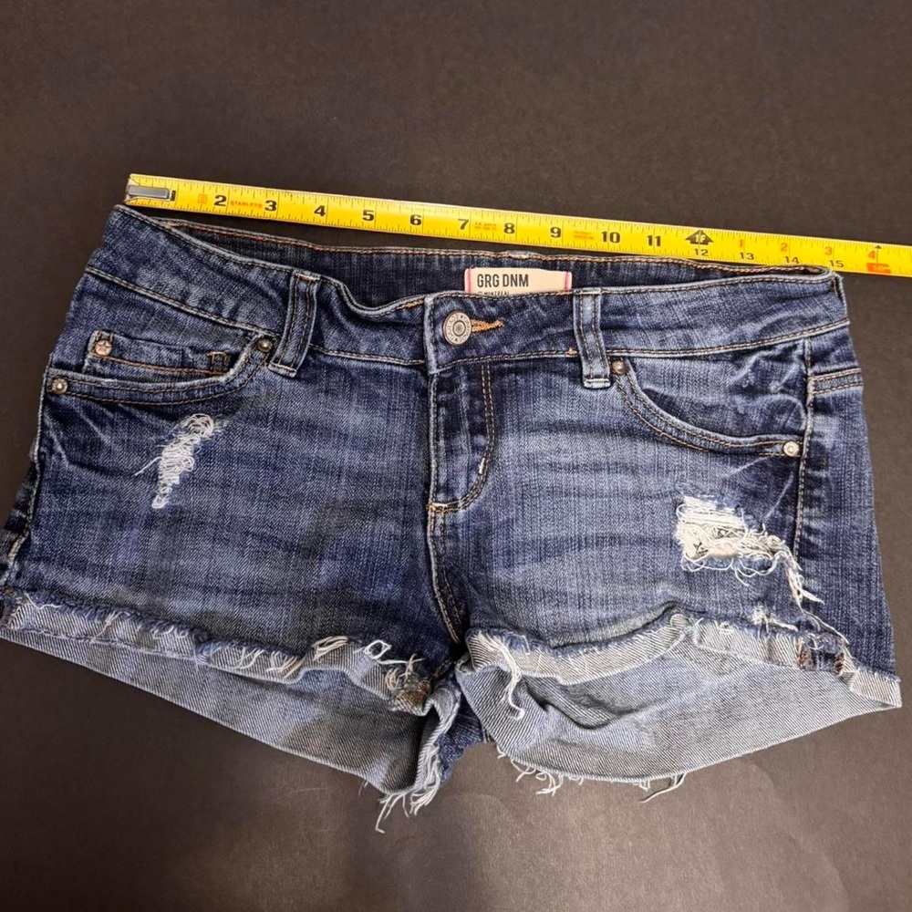 ❌SOLD❌ Garage Vintage Y2K LOW RISE Denim Shorts - Picture 6 of 7